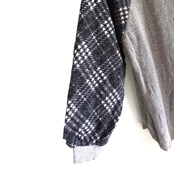 P & Rose Printed Sleeve Long Sleeve Plus Top 3XL - Picture 3 of 8